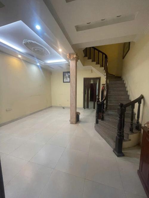 Hẻm xe tải rộng rãi Hương Lộ 2 - 60m2, 5 tầng đẹp giá tốt 7.5 tỷ